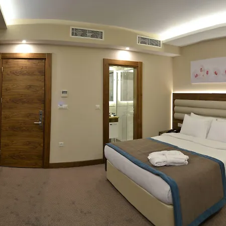 Gueler Park Hotel 4*